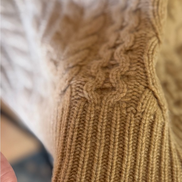 J Crew Cropped Cable Mockneck Cashmere (Camel) - Rare and Perfect Condition! 🩷 - Picture 2 of 9